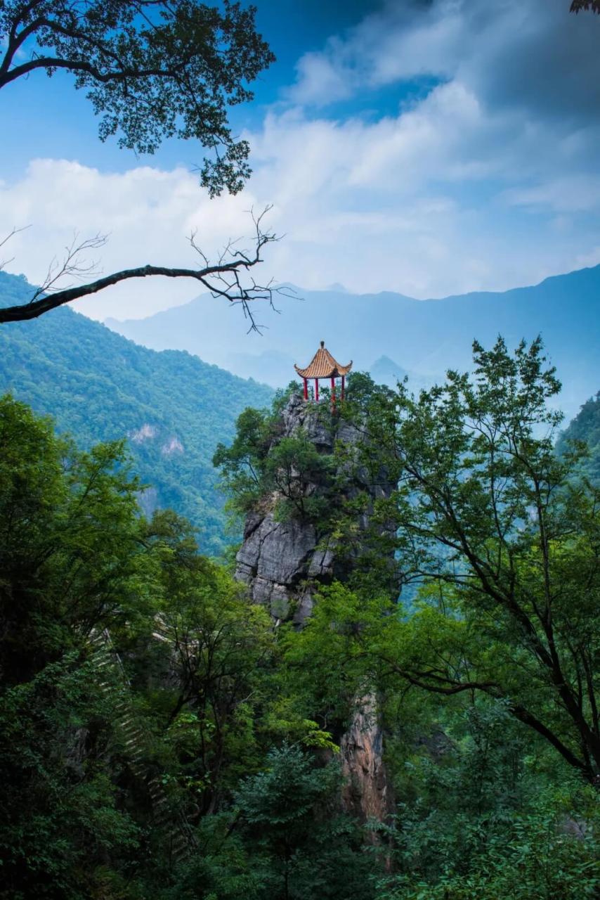 神农大峡谷景区(湖北省十堰市旅游景点)