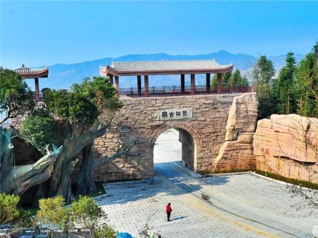 杨梅古寨景区(湖北省恩施市旅游景点)