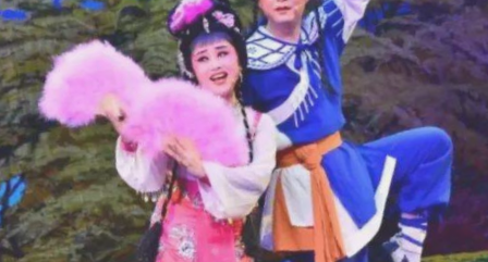 襄阳花鼓戏|是曲艺十分优越的特色民族习俗之一