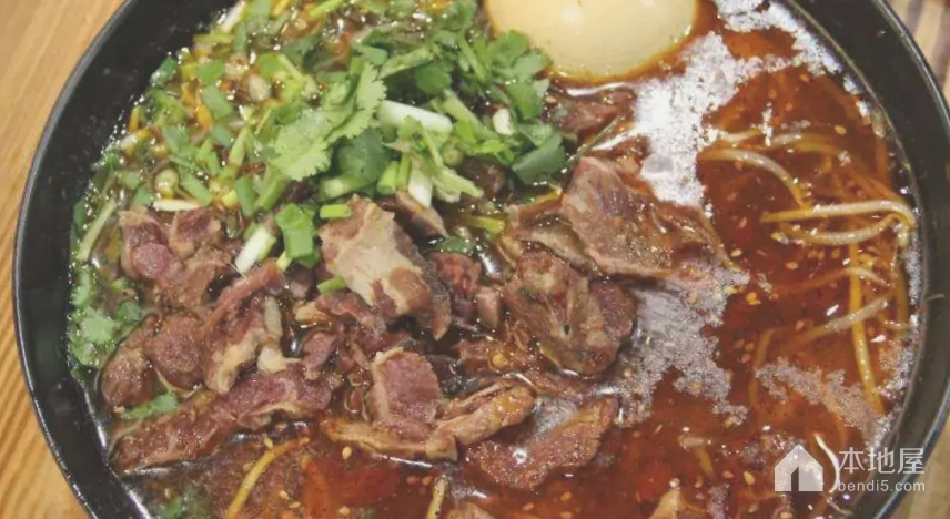 襄阳牛肉面|麻辣鲜香的特色面食